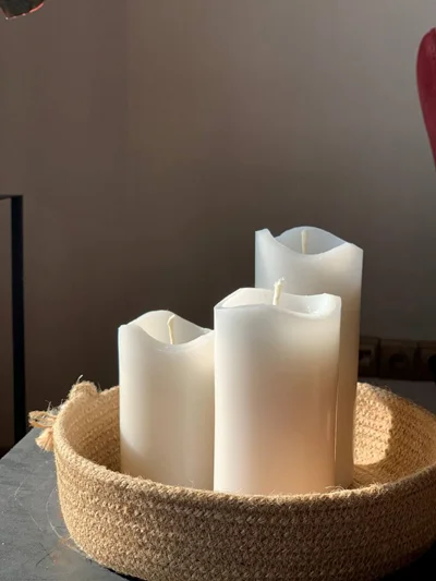 شمع طرح استوانه لب شکسته